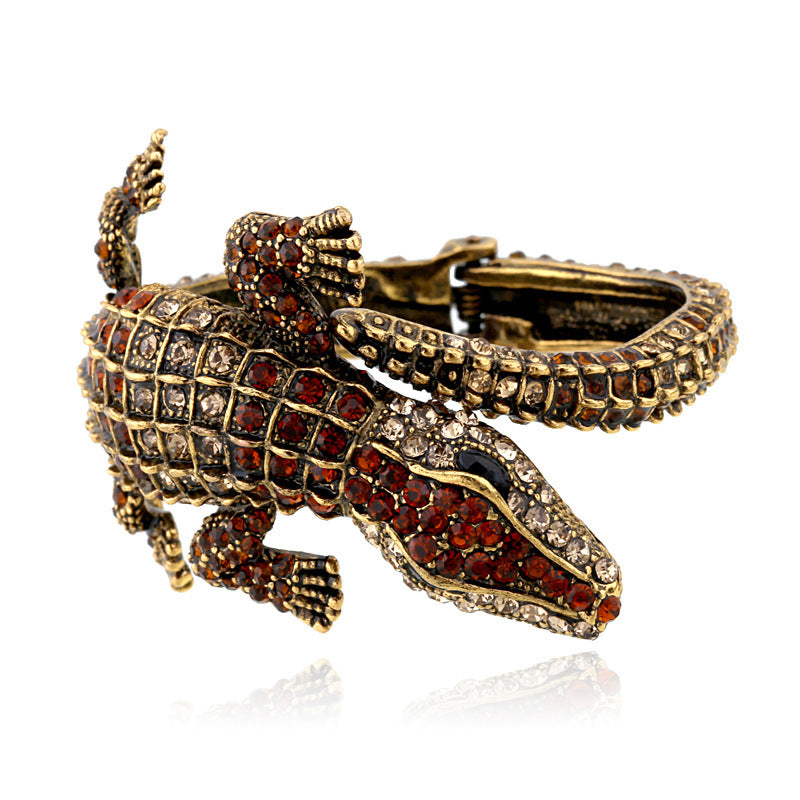 Exaggerated Vintage Alligator Alloy Diamond Cuff Bracelet